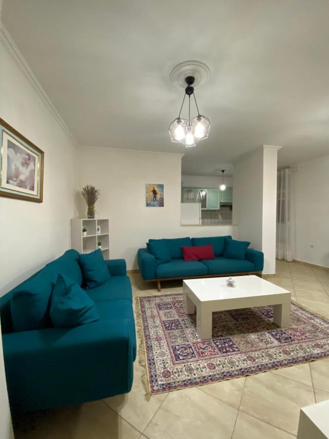 Chlo Apartment 3 Tiranë Ngoại thất bức ảnh