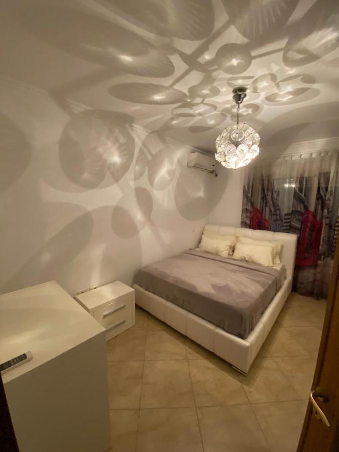 Chlo Apartment 3 Tiranë Ngoại thất bức ảnh